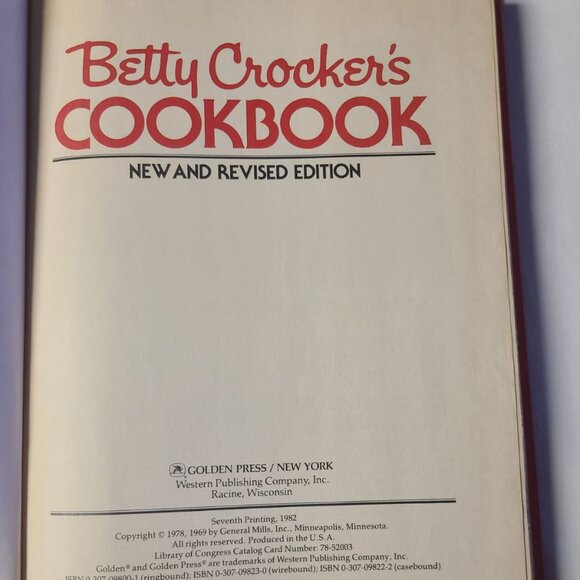 Betty Crocker Cookbook by Betty Crocker, 1978, Hardcover, Vintage - Picture 2 of 5